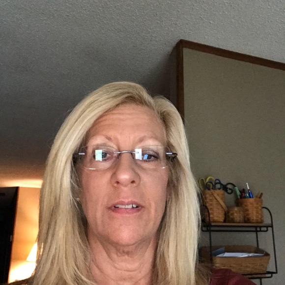 Meet your Posher, Shannon - Picture 1 of 1